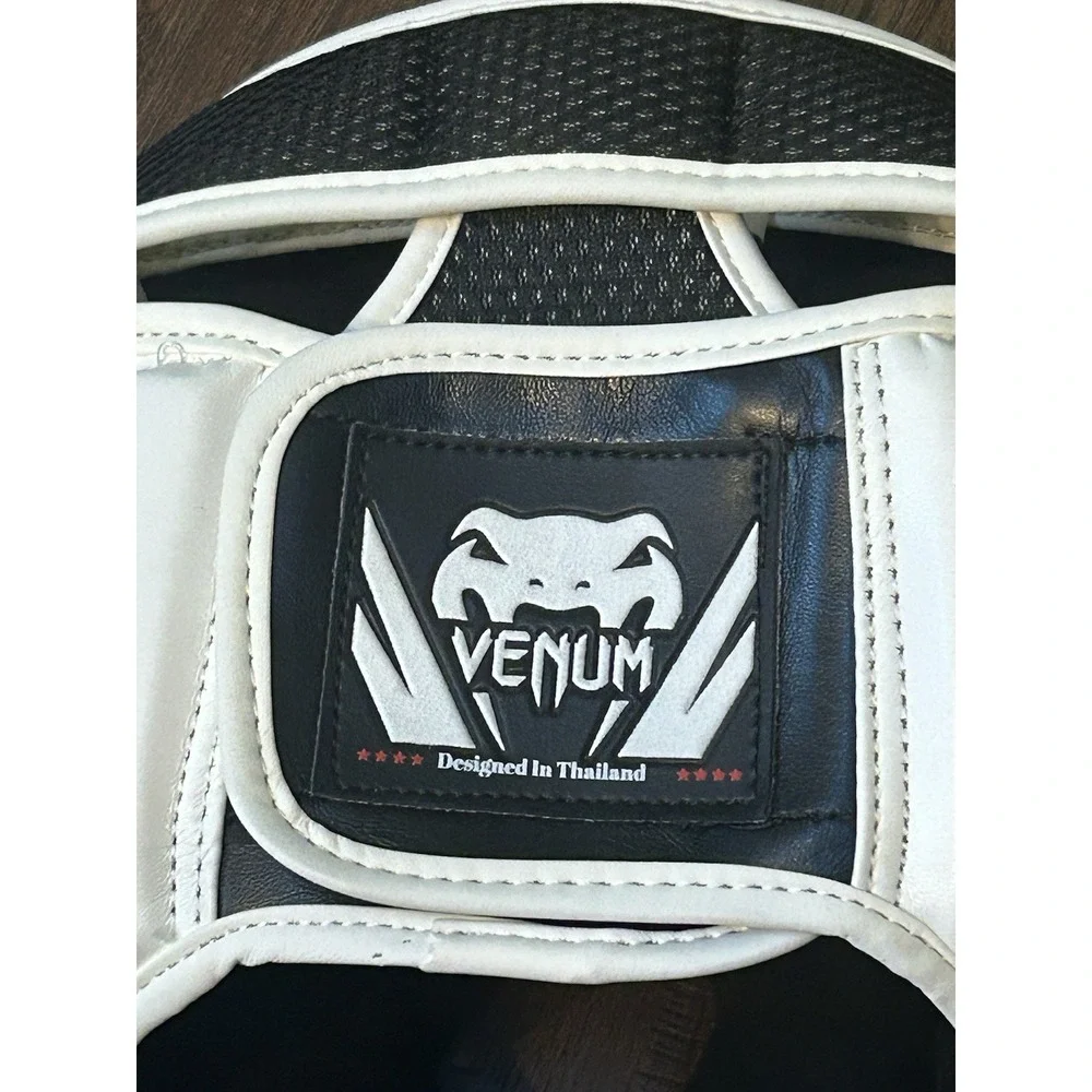Venum Kid's Challenger Training Headgear - Black/White. S/M - Picture 3 of 6
